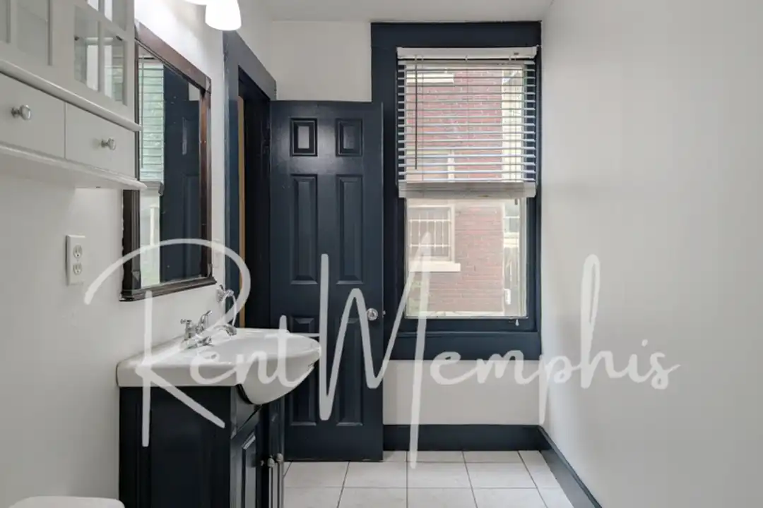 302 Garland St unit 2 - Widok 6