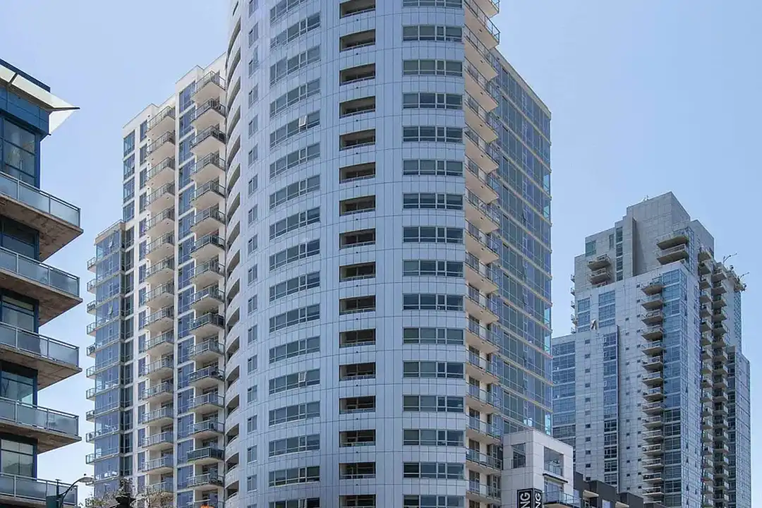 Strata – photo 1