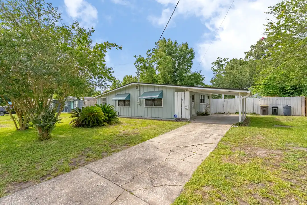 6766 Londonbridge Ln - View 4
