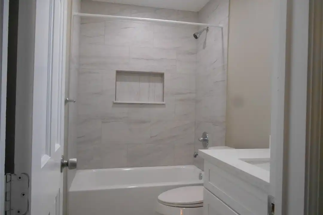 1547 Greenfield Rd - View 6