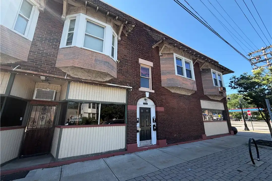 15300 Waterloo Rd unit 1 – photo 1