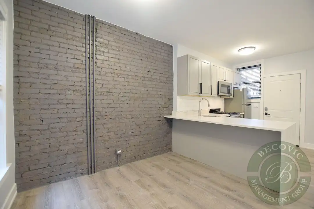 7736 N Eastlake Terrace unit 7742-1W - Radharc 4
