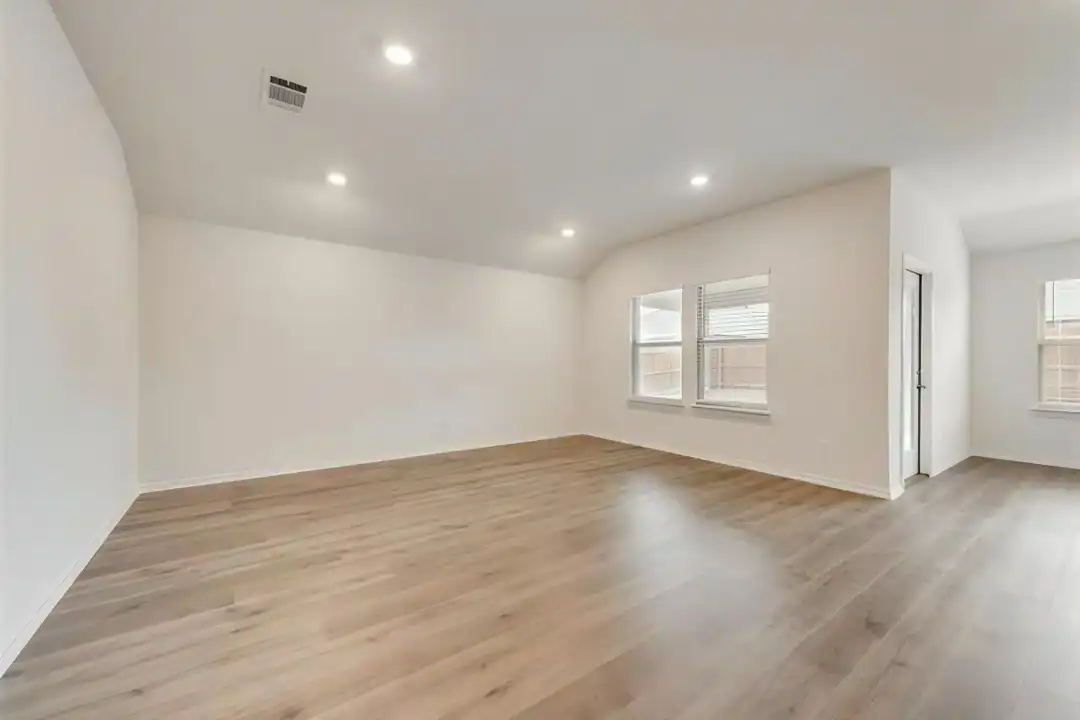 1131 Elijah Wy - View 6