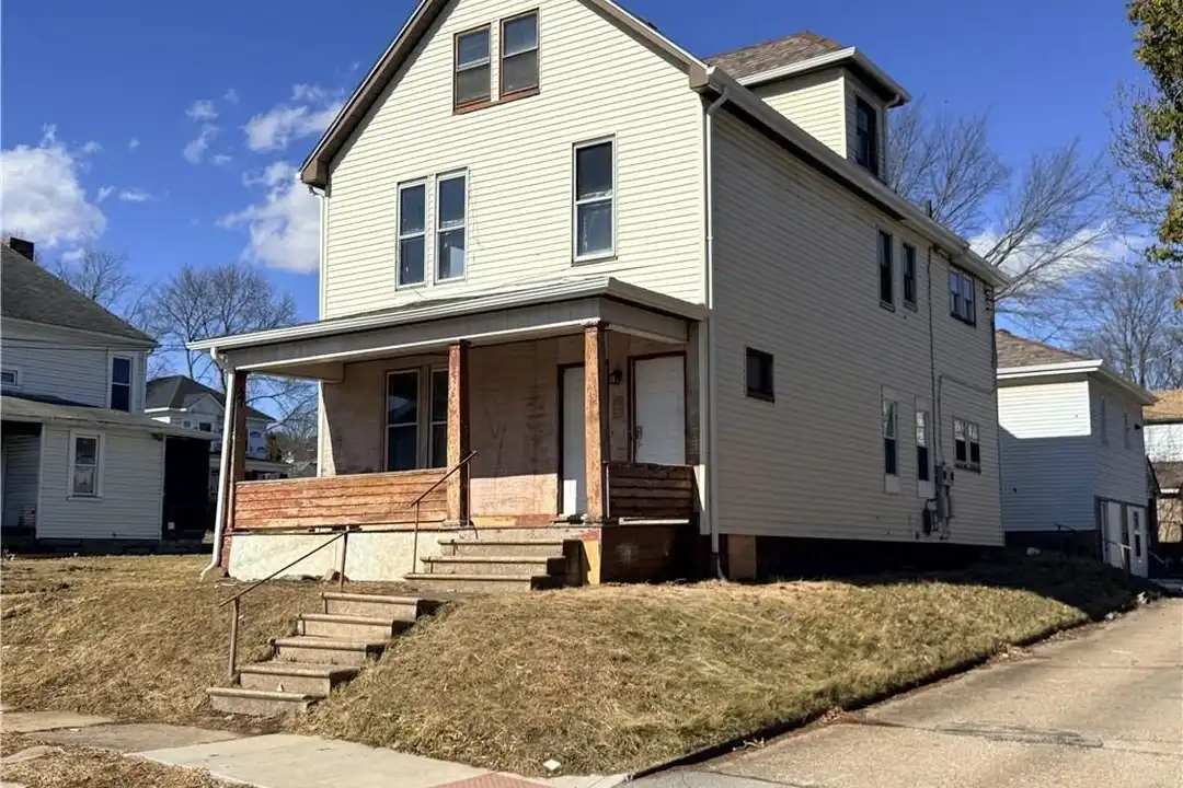 1317 Plum St unit Apt 2 – photo 1 of 9