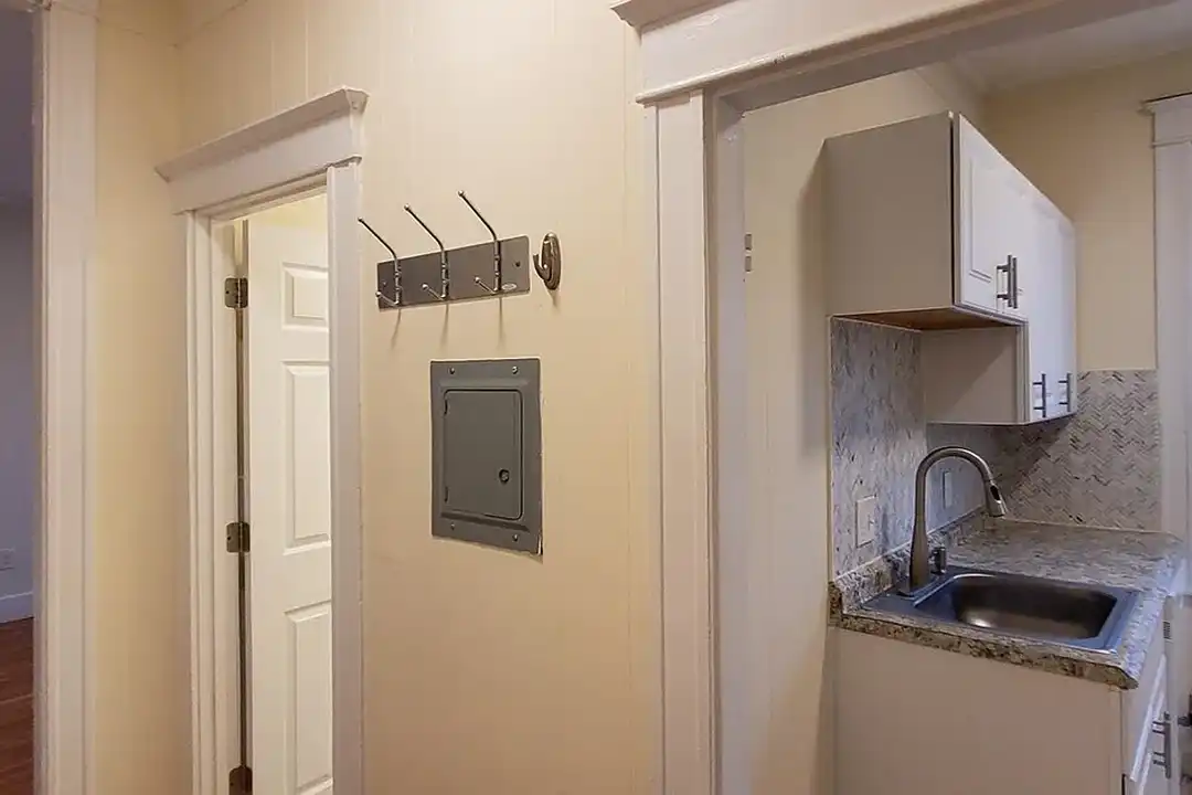 91 Kilmarnock St. – photo 1