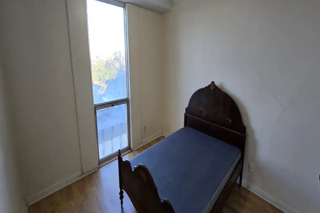 1271 Poplar Ave #906 – pohled 5