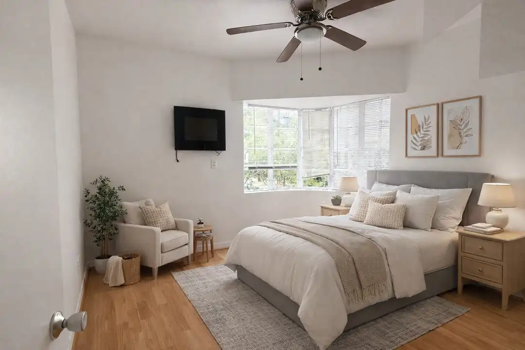 Apartment in Houston - View 4