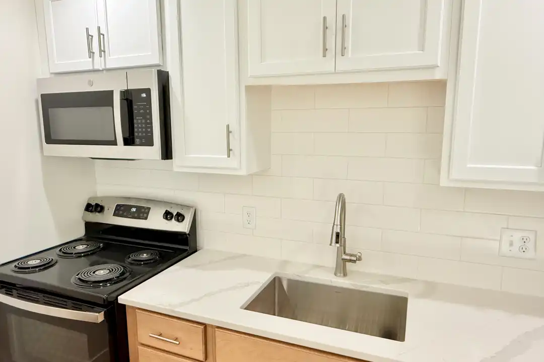 420 Minneopa Ave unit 201 - View 2