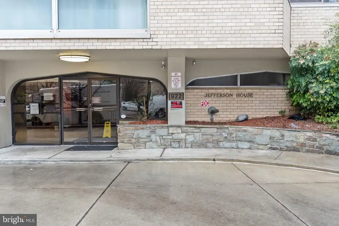 922 24th St NW unit 614 - View 6