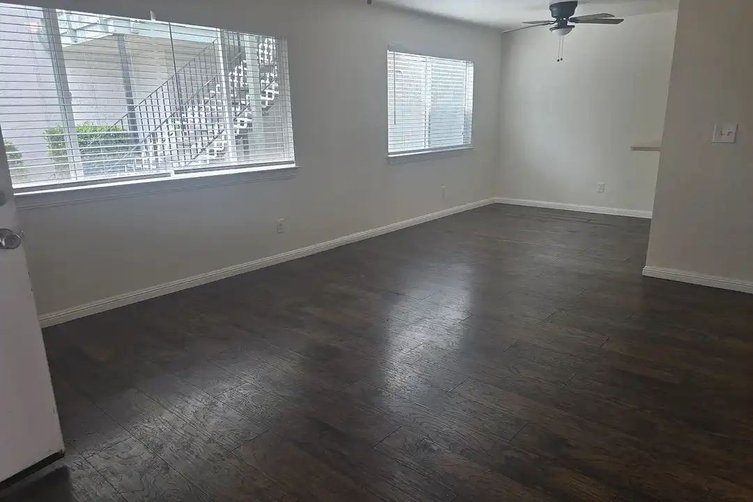 Echo Manor Apartments - View 3