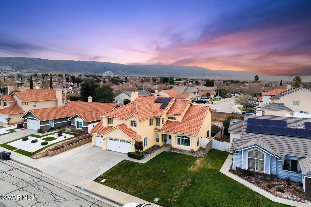 42419 62nd St W - View 3