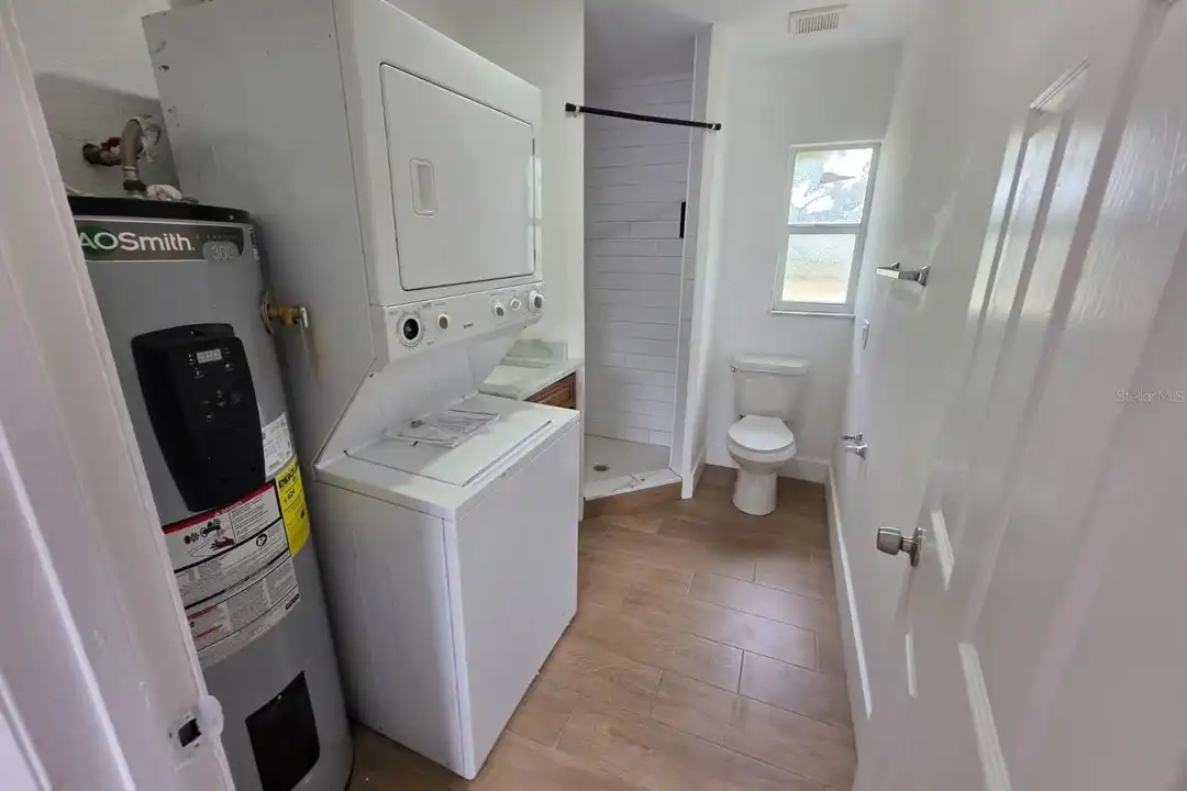 1614 N Washington Ave - View 6