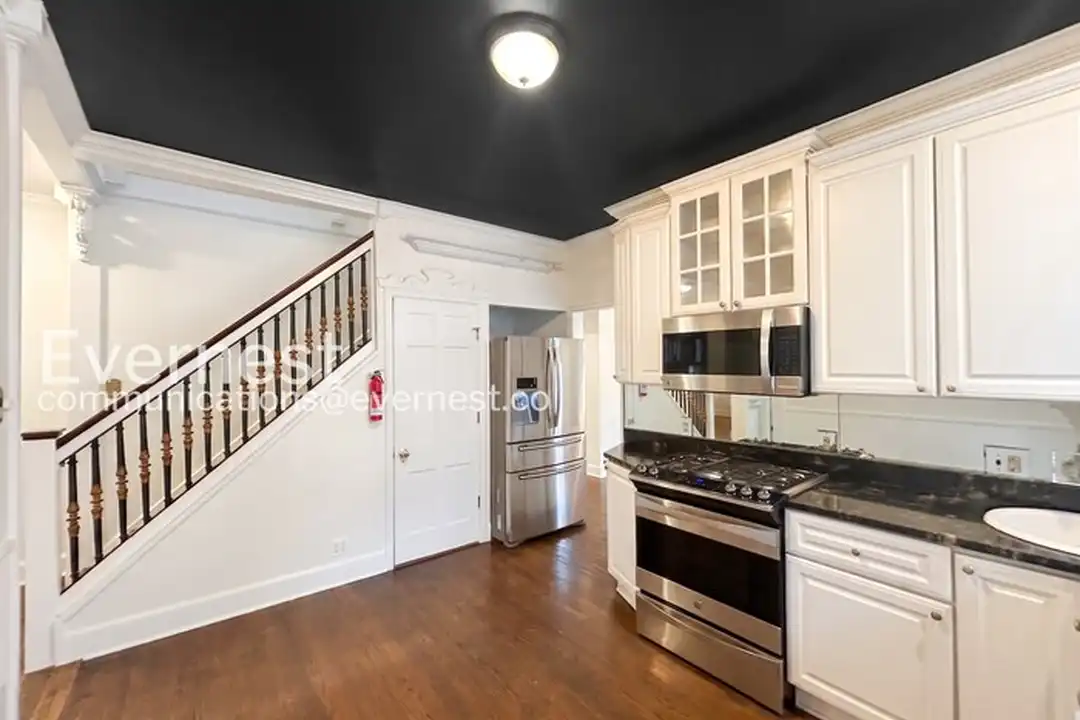 House in Memphis - View 4