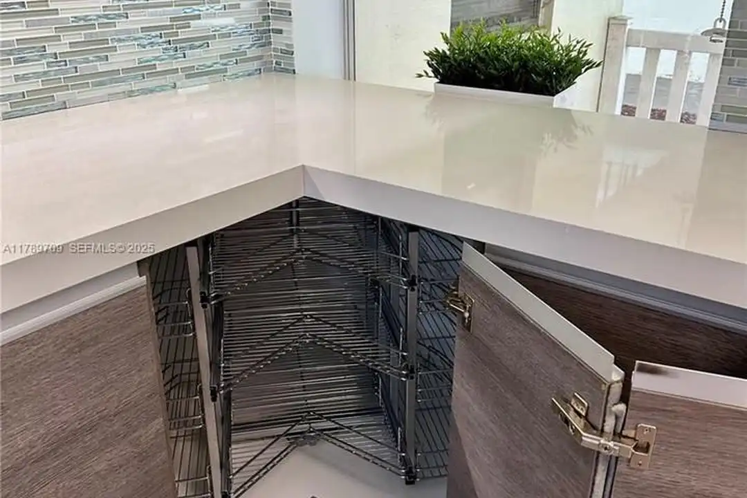 Apartment in Aventura - More