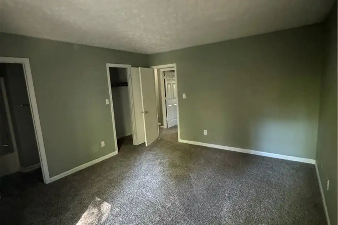 Apartment in Fayetteville - View 5