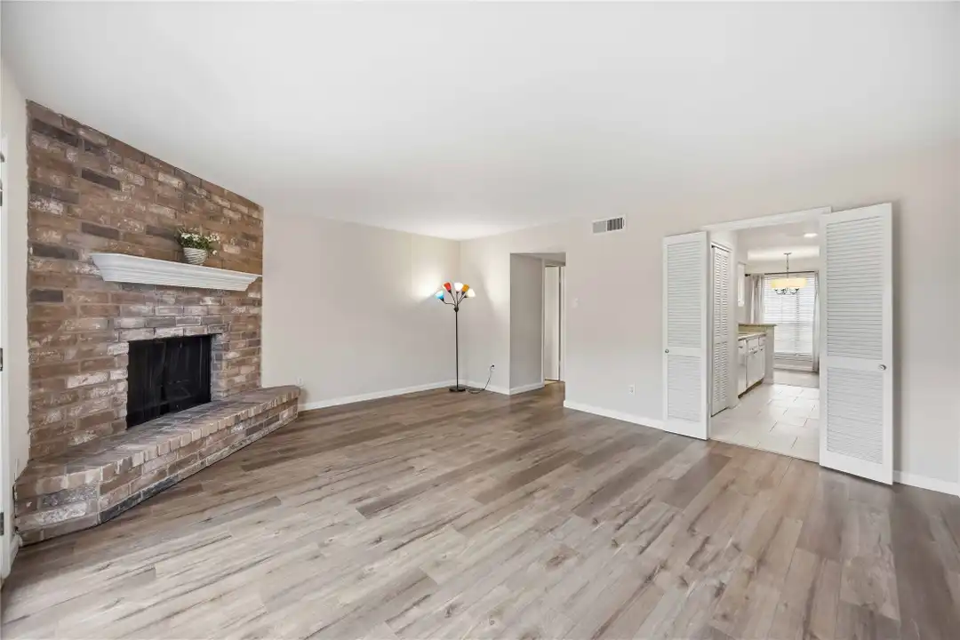 10336 Briar Forest Dr - More