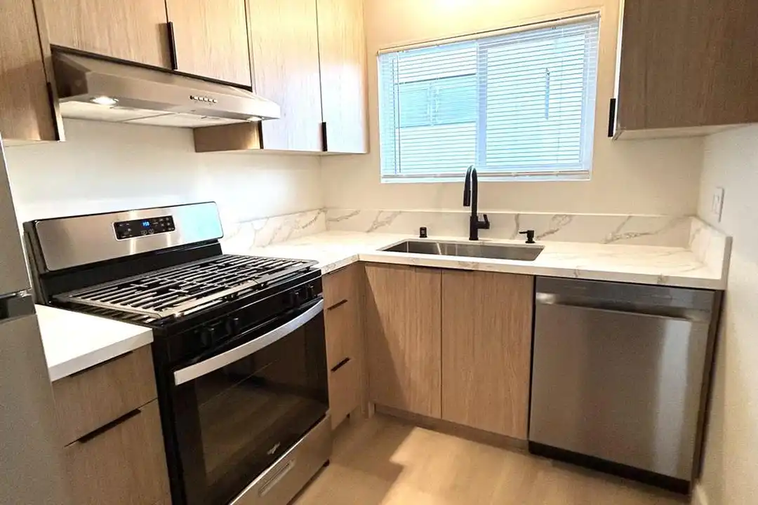 830 Raleigh St unit B - View 5