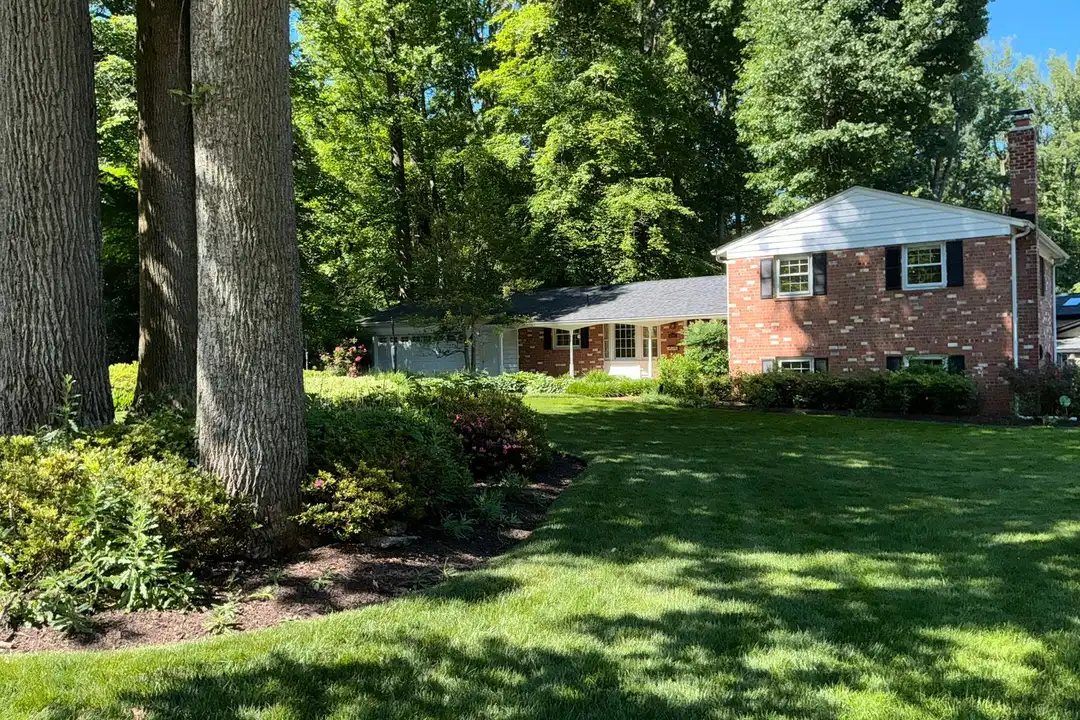 4701 Red Fox Dr - View 2