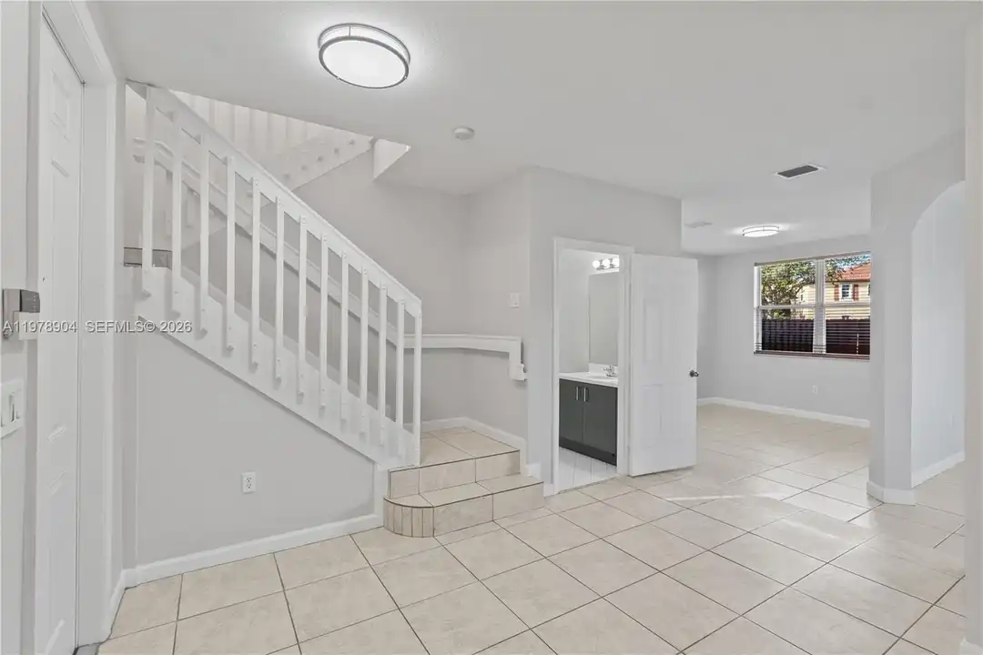 1655 NE 33rd Rd #102-4 - View 3