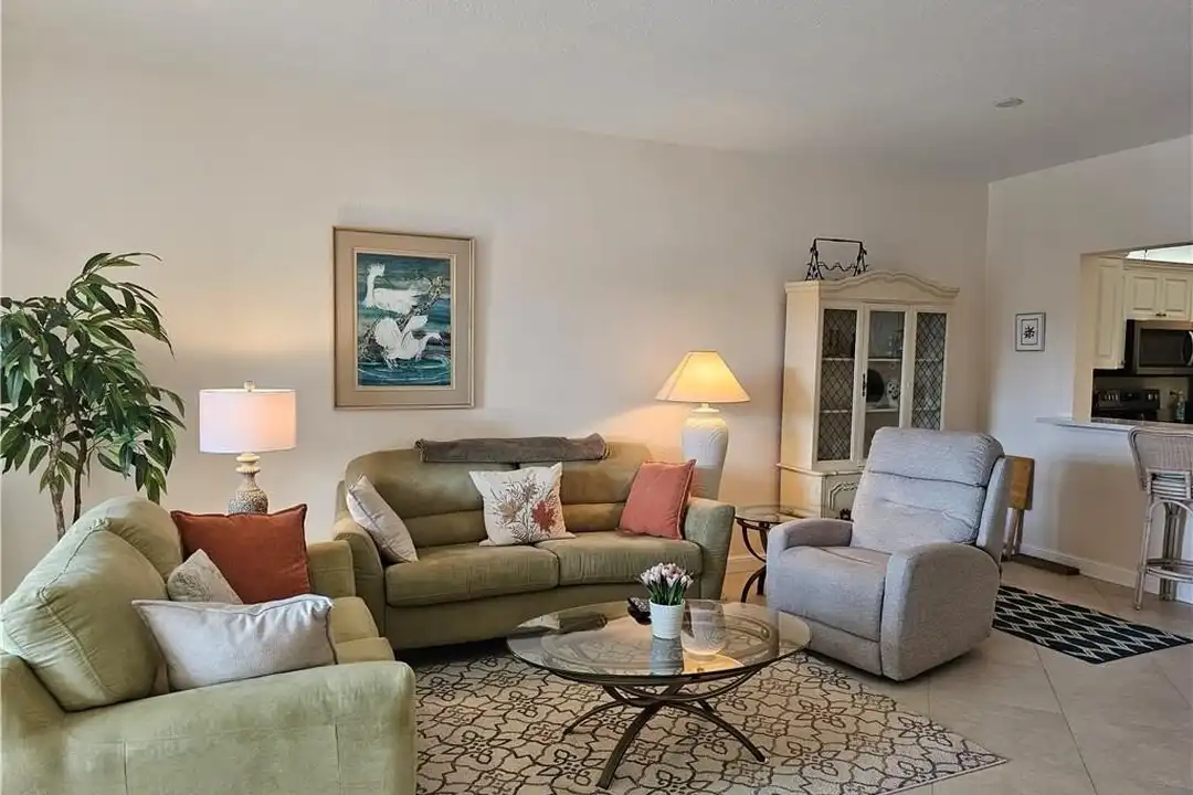 818 Tanbark Dr #102 - View 4