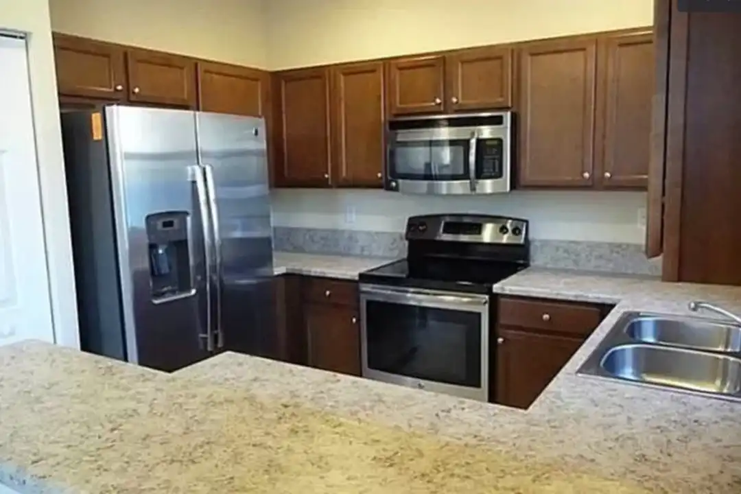 3338 W 90th St - View 2