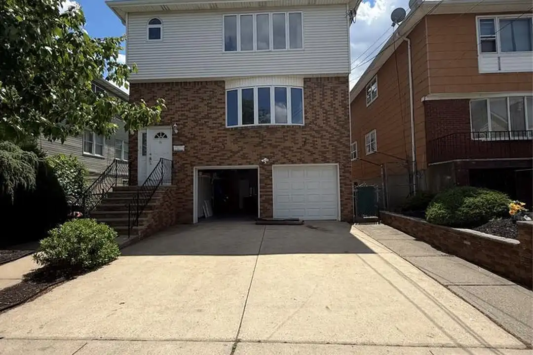 16 Wilson Ave - View 2