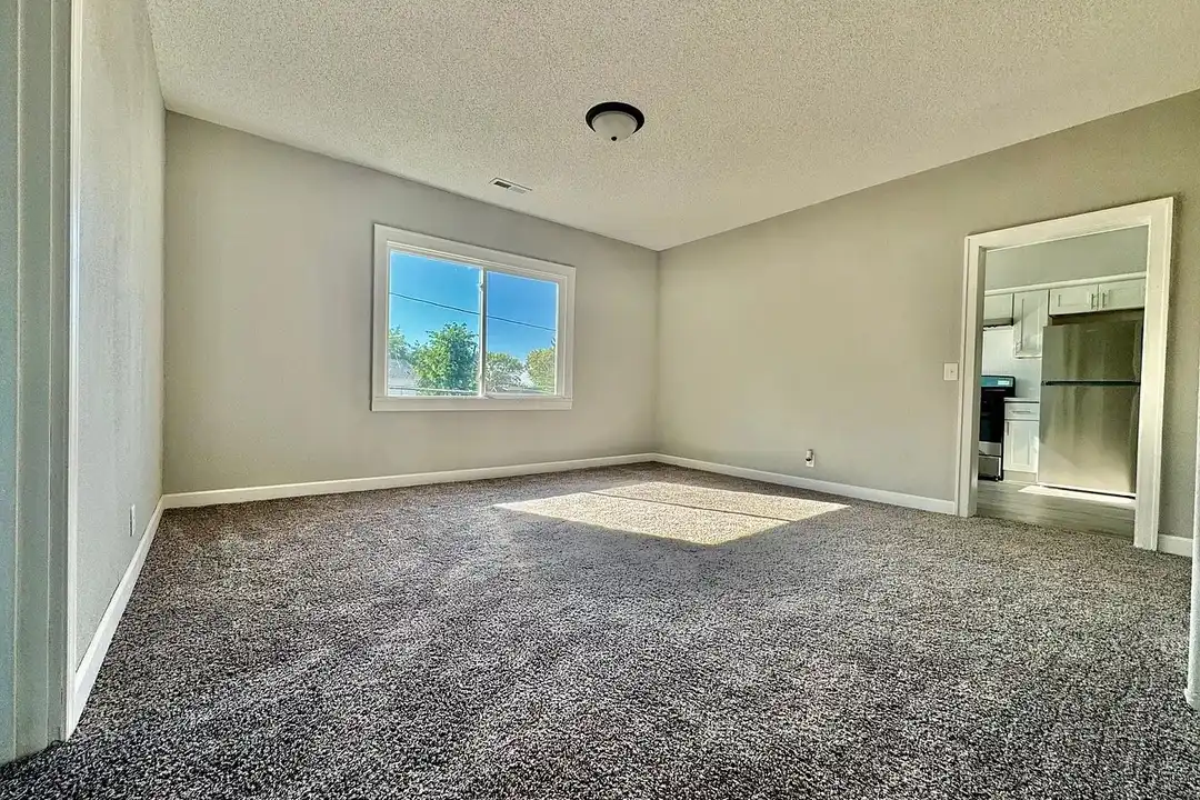 895 Clark St N unit 2 - View 2