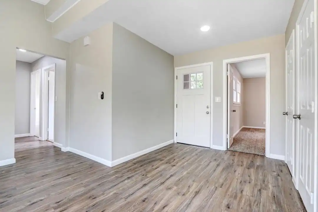 713 W Ave H-10 unit H-10 - View 3
