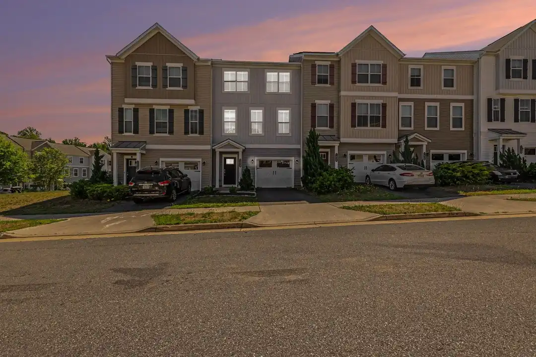 1428 Hudgins Farm Cir - View 3