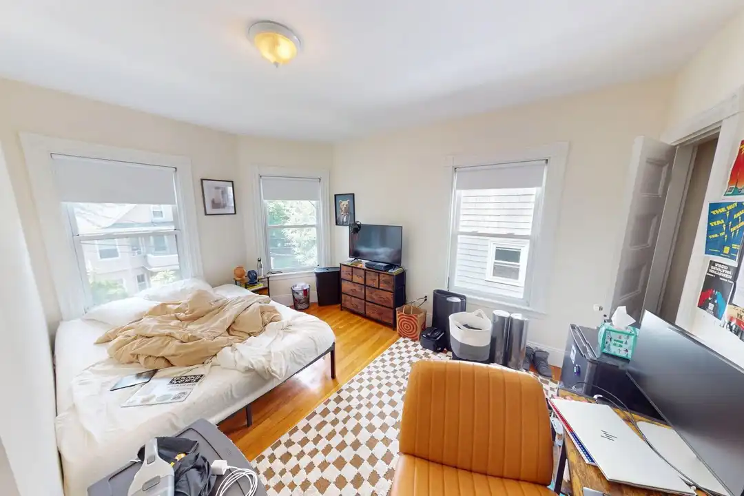 19 Woodstock Ave - View 5