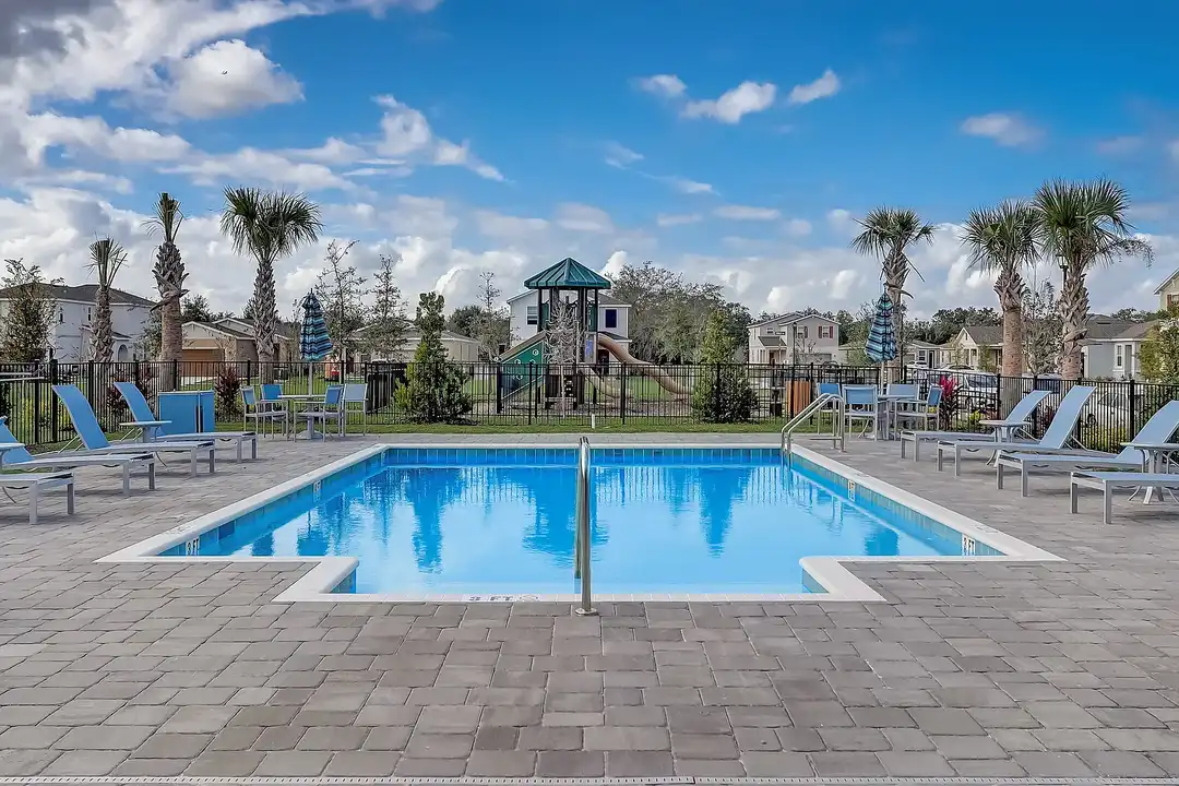 Simmons Trace - View 6