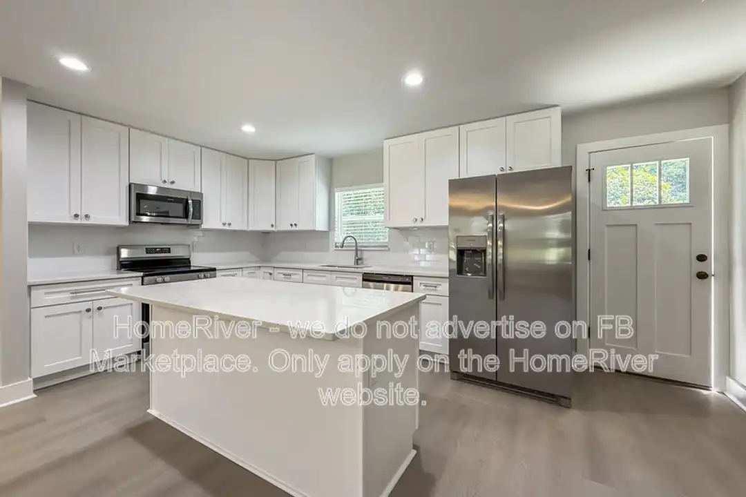 350 Duray Ct – pohled 6