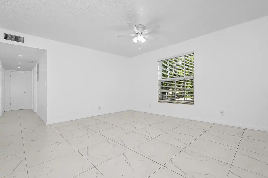 8706 W Sample Rd #4 - More