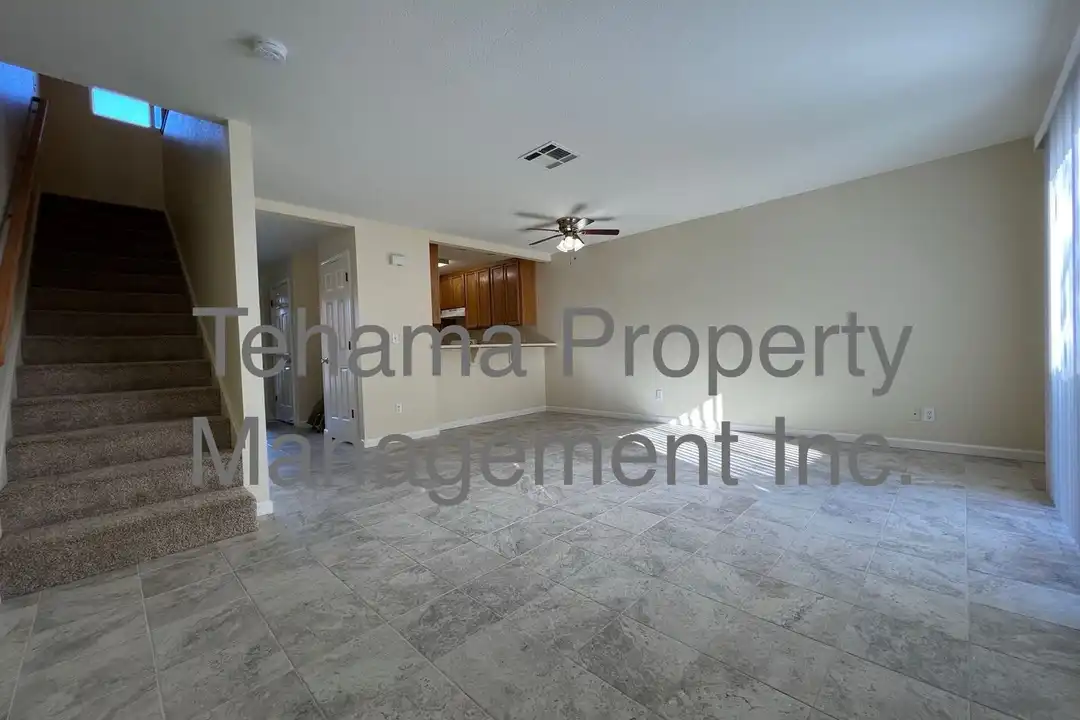 1070 Lakeside Dr unit 1070 Lakeside Dr. #1 - View 2