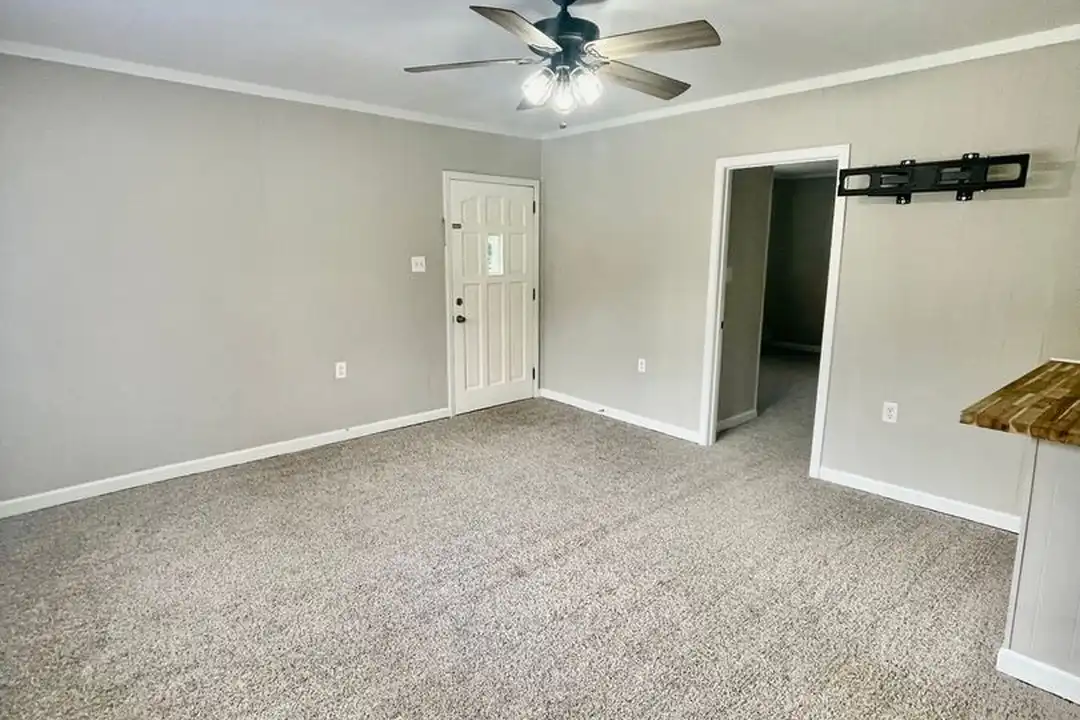 420 S Government St - View 4