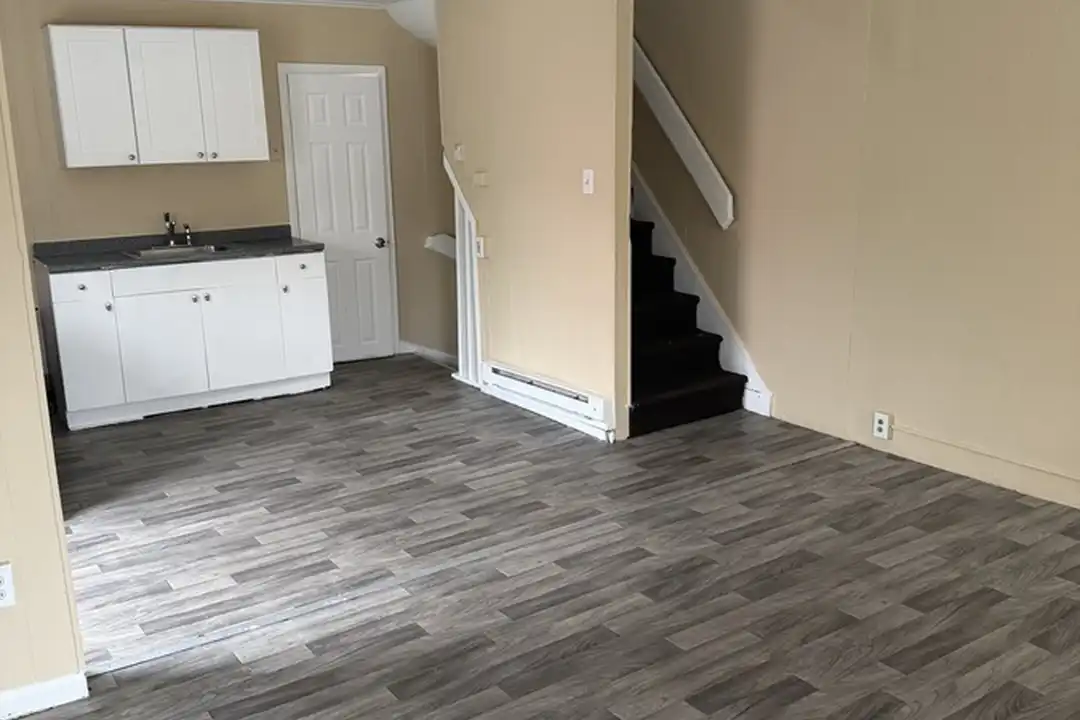 332 Green St - View 6