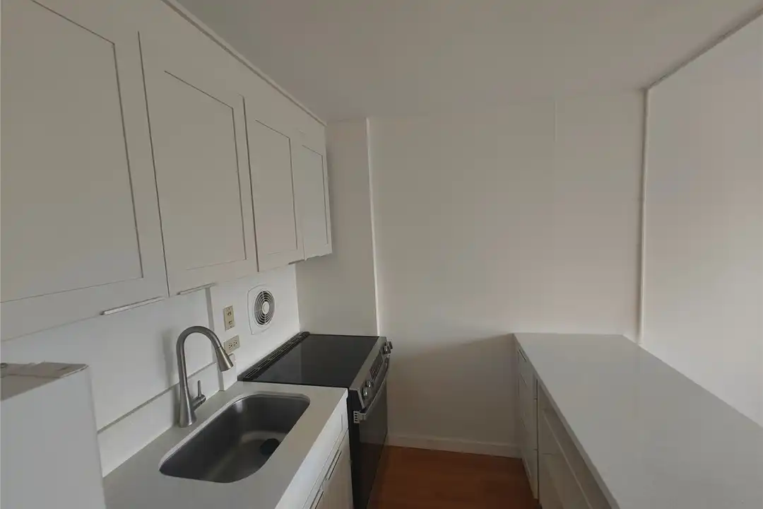 Apartment in Honolulu - View 2