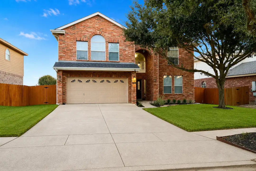 324 Willow Loop - View 2