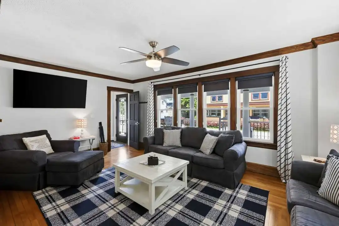 5013 New St unit 1593914P – photo 1 of 50