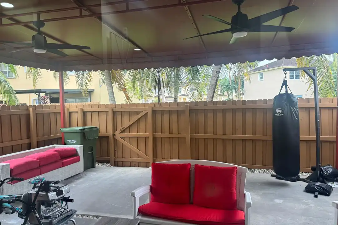 4144 NE 26th St - View 3