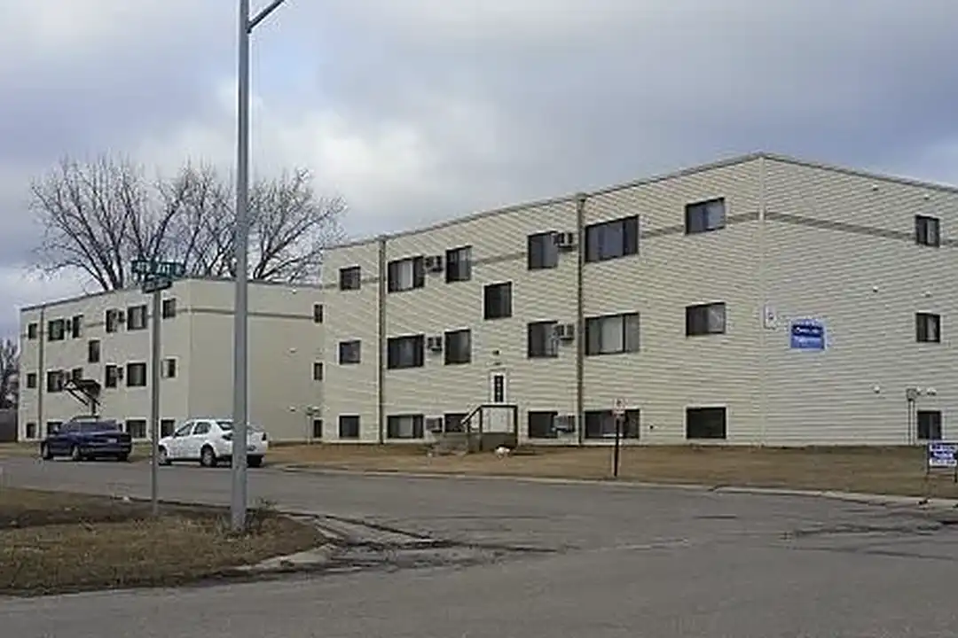 408 Sunrise Circle – photo 1 of 3