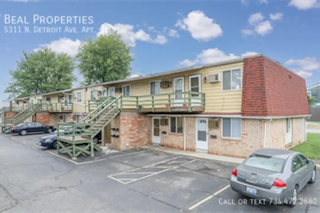 5311 N Detroit Ave – photo 1