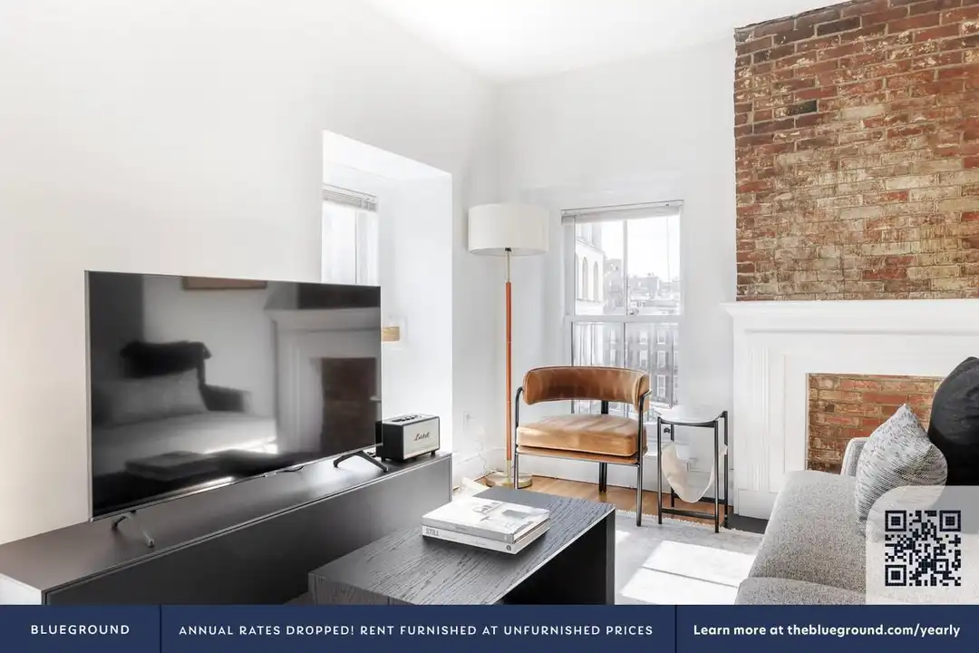 Apartment in Boston - View 3