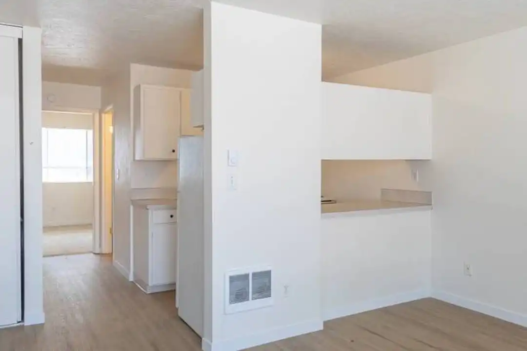 7720 E Burnside St unit 111 - View 3