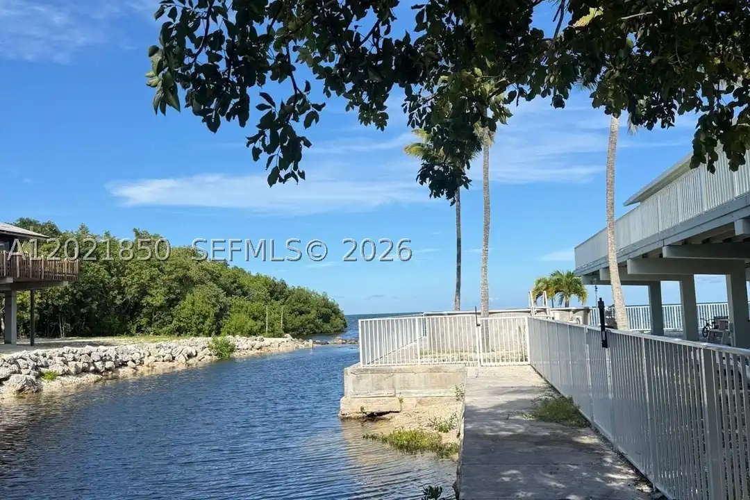 House in Key Largo - More
