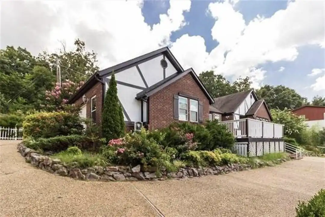 2580 Karyn Ave - View 5