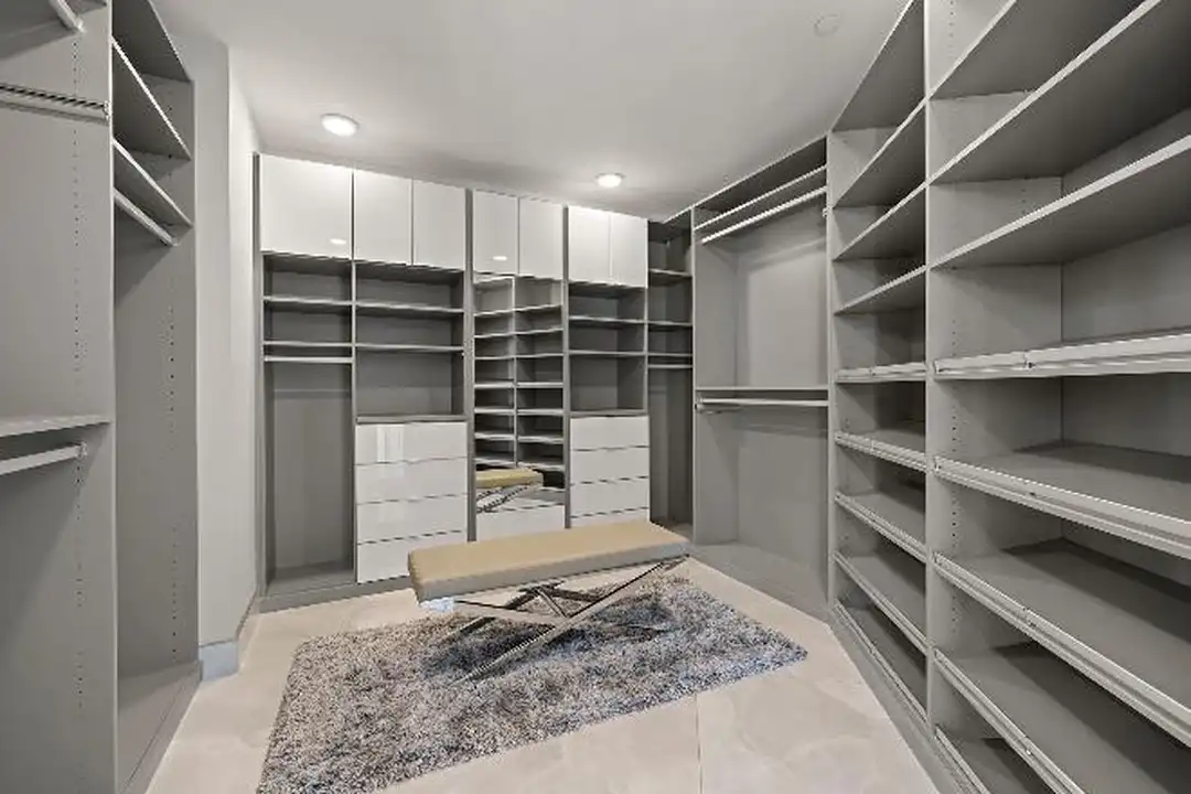 Apartment in Tampa - View 5