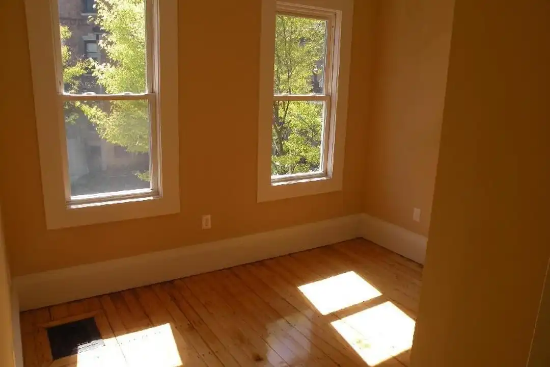 3147-3149 Washington St unit 1 – pohled 4