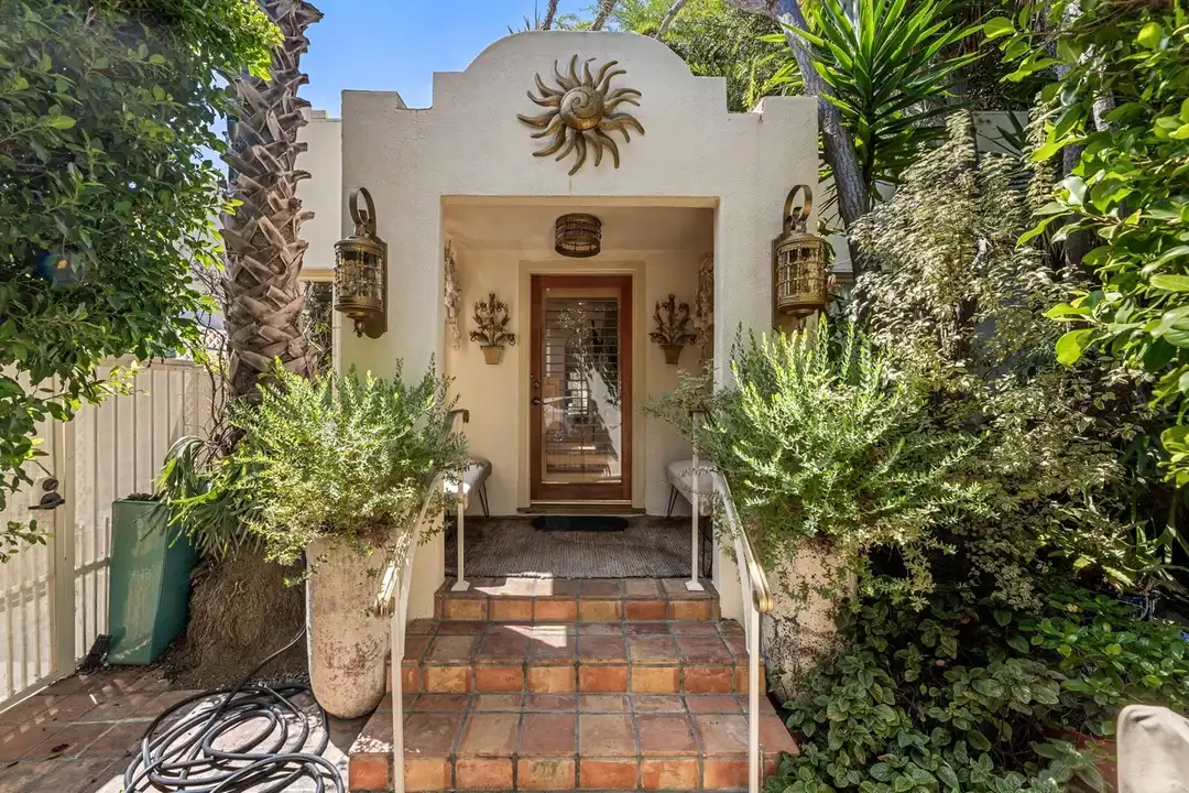 9060 Harland Ave - View 4