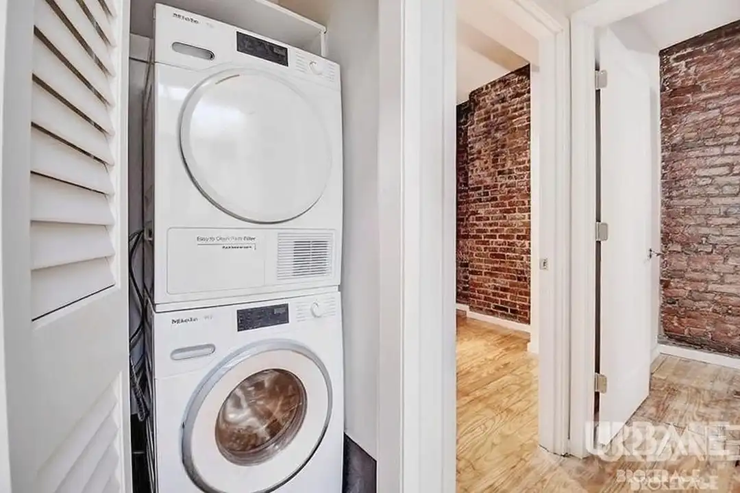 90 E 10th St unit 1 – pohled 6